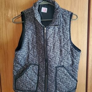 Black &White vest